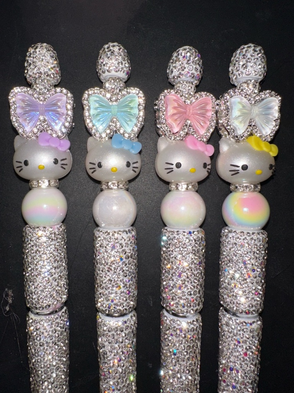 Hello Kitty Pen Set - Picture 2 of 2